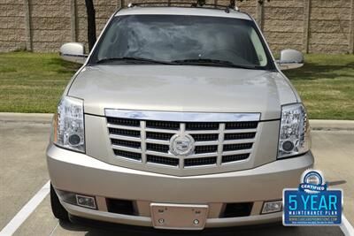 2010 Cadillac Escalade ESV AWD PREMIUM NAV ROOF BK/CAM FRESH TRADE CLEAN   - Photo 2 - Stafford, TX 77477