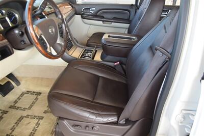 2009 Cadillac Escalade ESV AWD PLATINUM EDI HWY MILES TOP LOADED NICE   - Photo 30 - Stafford, TX 77477
