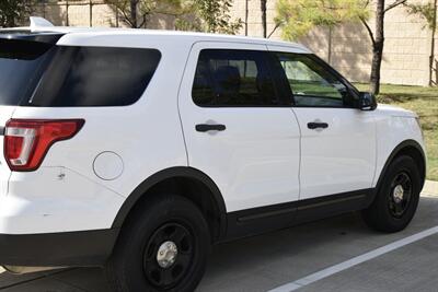 2017 Ford Explorer POLICE INTERCEPTOR AWD HWY MILES NEW TRADE CLEAN   - Photo 19 - Stafford, TX 77477