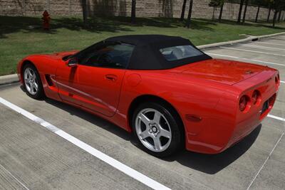1998 Chevrolet Corvette CONVERTIBLE 6SPD MANUAL 37K LOW MILES NEW TRADE IN   - Photo 14 - Stafford, TX 77477