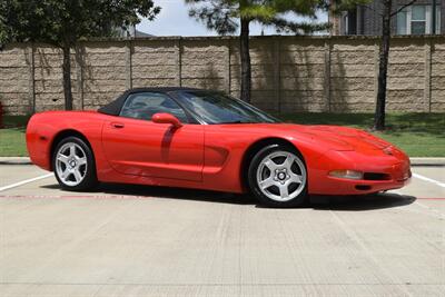 1998 Chevrolet Corvette CONVERTIBLE 6SPD MANUAL 37K LOW MILES NEW TRADE IN   - Photo 2 - Stafford, TX 77477