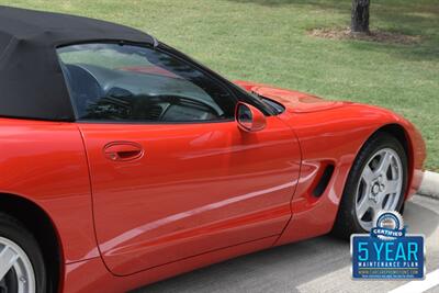 1998 Chevrolet Corvette CONVERTIBLE 6SPD MANUAL 37K LOW MILES NEW TRADE IN   - Photo 19 - Stafford, TX 77477