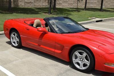 1998 Chevrolet Corvette CONVERTIBLE 6SPD MANUAL 37K LOW MILES NEW TRADE IN   - Photo 7 - Stafford, TX 77477