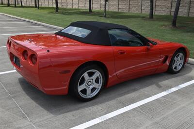 1998 Chevrolet Corvette CONVERTIBLE 6SPD MANUAL 37K LOW MILES NEW TRADE IN   - Photo 15 - Stafford, TX 77477