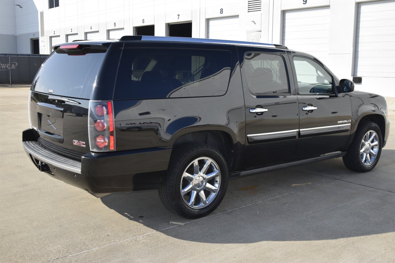 2008 GMC Yukon XL Denali photo 15