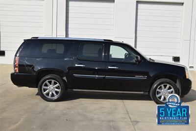 2008 GMC Yukon XL DENALI AWD NAV BK/CAM ROOF HTD SEATS NICE   - Photo 13 - Stafford, TX 77477