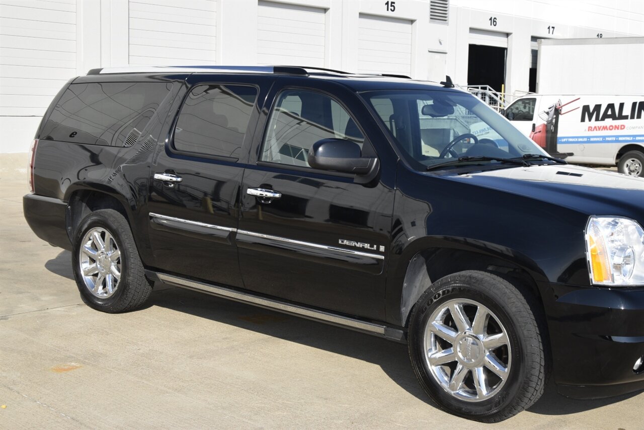 2008 GMC Yukon XL Denali photo 6