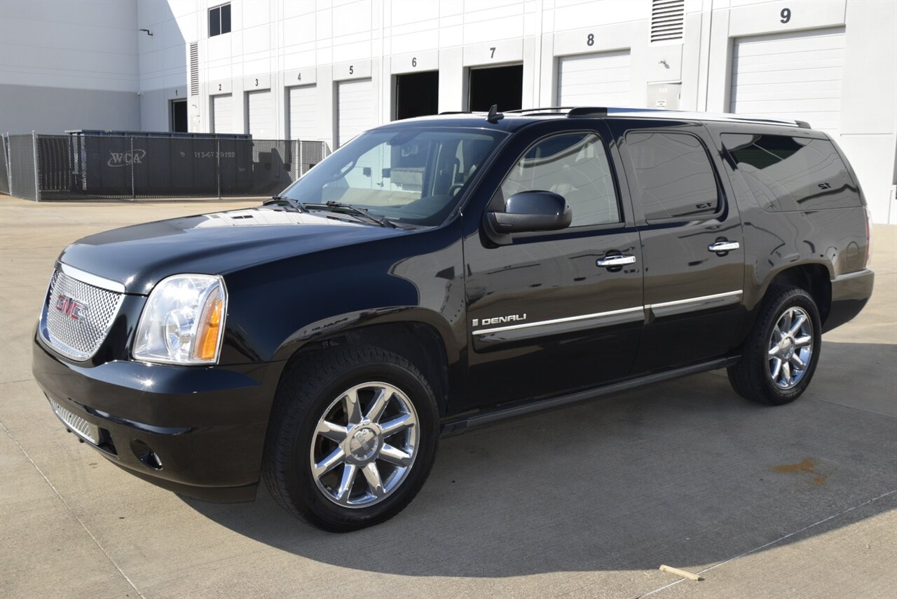 2008 GMC Yukon XL Denali photo 5