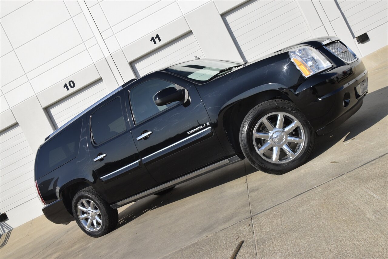 2008 GMC Yukon XL Denali photo 47