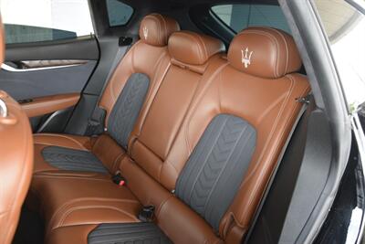 2019 Maserati Levante S GranLusso BRN/GRAY INT NAV 74K MILES FRESH TRADE   - Photo 39 - Stafford, TX 77477