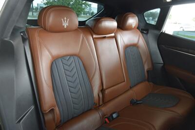 2019 Maserati Levante S GranLusso BRN/GRAY INT NAV 74K MILES FRESH TRADE   - Photo 40 - Stafford, TX 77477