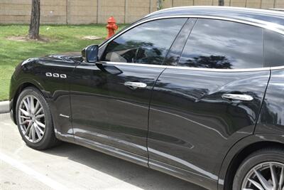 2019 Maserati Levante S GranLusso BRN/GRAY INT NAV 74K MILES FRESH TRADE   - Photo 17 - Stafford, TX 77477