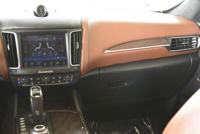 2019 Maserati Levante S GranLusso BRN/GRAY INT NAV 74K MILES FRESH TRADE   - Photo 25 - Stafford, TX 77477