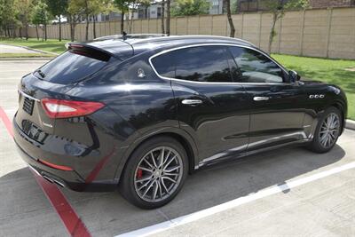 2019 Maserati Levante S GranLusso BRN/GRAY INT NAV 74K MILES FRESH TRADE   - Photo 14 - Stafford, TX 77477