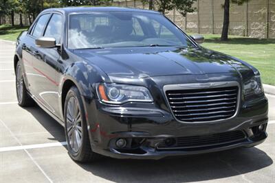 2014 Chrysler 300C JOHN VARVATOS LUXURY PKG NAV PANO 65K LOW MILES   - Photo 13 - Stafford, TX 77477