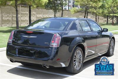 2014 Chrysler 300C JOHN VARVATOS LUXURY PKG NAV PANO 65K LOW MILES   - Photo 15 - Stafford, TX 77477