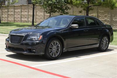 2014 Chrysler 300C JOHN VARVATOS LUXURY PKG NAV PANO 65K LOW MILES   - Photo 5 - Stafford, TX 77477