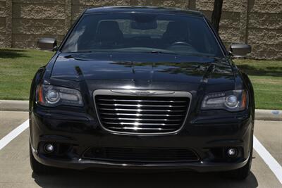 2014 Chrysler 300C JOHN VARVATOS LUXURY PKG NAV PANO 65K LOW MILES   - Photo 2 - Stafford, TX 77477