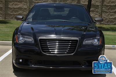 2014 Chrysler 300C JOHN VARVATOS LUXURY PKG NAV PANO 65K LOW MILES   - Photo 2 - Stafford, TX 77477