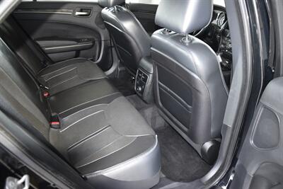 2014 Chrysler 300C JOHN VARVATOS LUXURY PKG NAV PANO 65K LOW MILES   - Photo 42 - Stafford, TX 77477