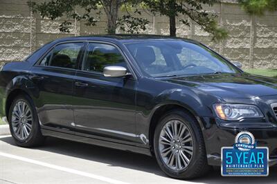 2014 Chrysler 300C JOHN VARVATOS LUXURY PKG NAV PANO 65K LOW MILES   - Photo 6 - Stafford, TX 77477