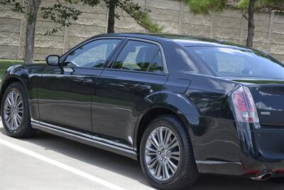 2014 Chrysler 300C JOHN VARVATOS LUXURY PKG NAV PANO 65K LOW MILES   - Photo 18 - Stafford, TX 77477