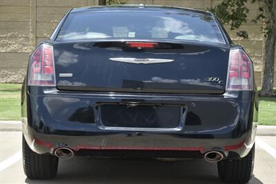 2014 Chrysler 300C JOHN VARVATOS LUXURY PKG NAV PANO 65K LOW MILES   - Photo 24 - Stafford, TX 77477