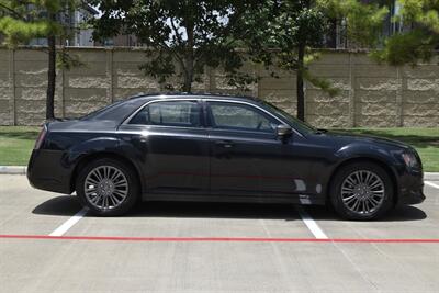 2014 Chrysler 300C JOHN VARVATOS LUXURY PKG NAV PANO 65K LOW MILES   - Photo 14 - Stafford, TX 77477
