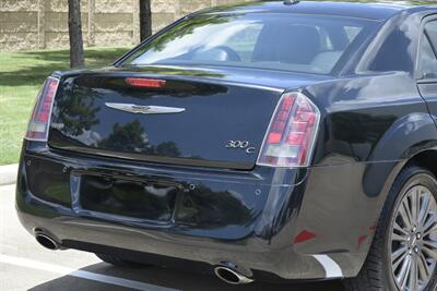2014 Chrysler 300C JOHN VARVATOS LUXURY PKG NAV PANO 65K LOW MILES   - Photo 22 - Stafford, TX 77477