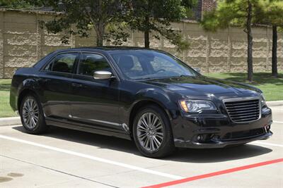 2014 Chrysler 300C JOHN VARVATOS LUXURY PKG NAV PANO 65K LOW MILES   - Photo 4 - Stafford, TX 77477