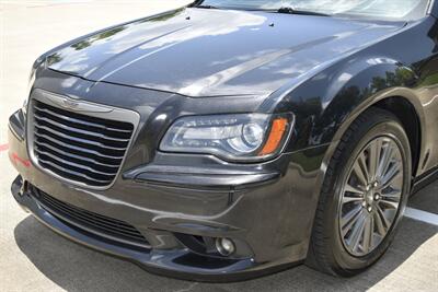 2014 Chrysler 300C JOHN VARVATOS LUXURY PKG NAV PANO 65K LOW MILES   - Photo 10 - Stafford, TX 77477