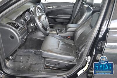 2014 Chrysler 300C JOHN VARVATOS LUXURY PKG NAV PANO 65K LOW MILES   - Photo 37 - Stafford, TX 77477