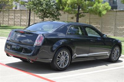 2014 Chrysler 300C JOHN VARVATOS LUXURY PKG NAV PANO 65K LOW MILES   - Photo 17 - Stafford, TX 77477