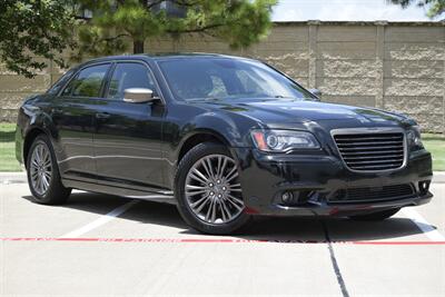 2014 Chrysler 300C JOHN VARVATOS LUXURY PKG NAV PANO 65K LOW MILES   - Photo 26 - Stafford, TX 77477
