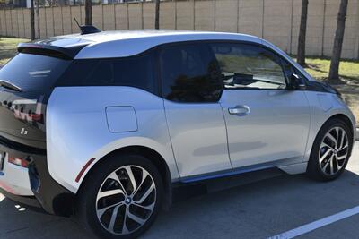2015 BMW i3 EXT RANGE TERA 61K LOW MILE BROWN LTHR FRESH TRADE   - Photo 16 - Stafford, TX 77477