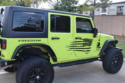 2016 Jeep Wrangler UNLIMITED RUBICON LIFTED LOTS OF MODS HEAD TURNER   - Photo 16 - Stafford, TX 77477