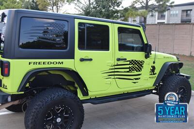 2016 Jeep Wrangler UNLIMITED RUBICON LIFTED LOTS OF MODS HEAD TURNER   - Photo 16 - Stafford, TX 77477