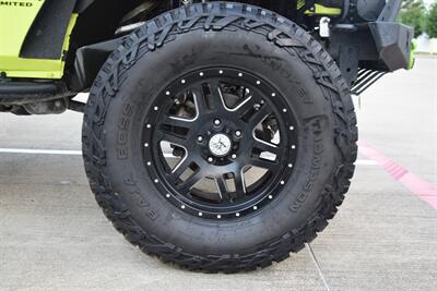 2016 Jeep Wrangler UNLIMITED RUBICON LIFTED LOTS OF MODS HEAD TURNER   - Photo 40 - Stafford, TX 77477