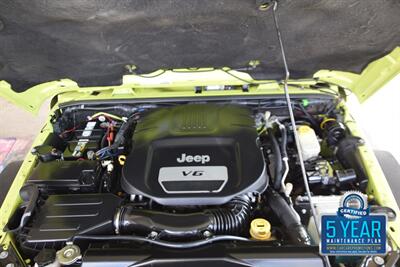 2016 Jeep Wrangler UNLIMITED RUBICON LIFTED LOTS OF MODS HEAD TURNER   - Photo 41 - Stafford, TX 77477