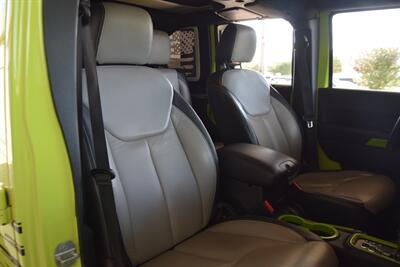 2016 Jeep Wrangler UNLIMITED RUBICON LIFTED LOTS OF MODS HEAD TURNER   - Photo 32 - Stafford, TX 77477