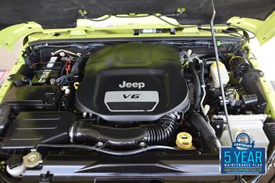 2016 Jeep Wrangler UNLIMITED RUBICON LIFTED LOTS OF MODS HEAD TURNER   - Photo 42 - Stafford, TX 77477