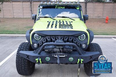 2016 Jeep Wrangler UNLIMITED RUBICON LIFTED LOTS OF MODS HEAD TURNER   - Photo 2 - Stafford, TX 77477