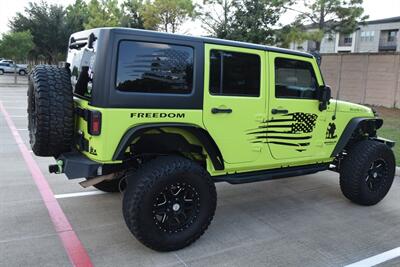 2016 Jeep Wrangler UNLIMITED RUBICON LIFTED LOTS OF MODS HEAD TURNER   - Photo 14 - Stafford, TX 77477