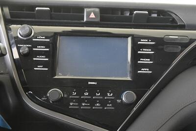 2020 Toyota Camry LE LOADED 1 TX LADY OWNER FRESH TRADE IN NICE   - Photo 26 - Stafford, TX 77477