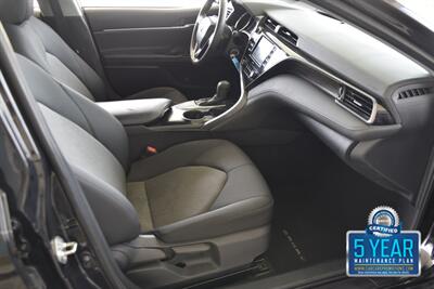 2020 Toyota Camry LE LOADED 1 TX LADY OWNER FRESH TRADE IN NICE   - Photo 30 - Stafford, TX 77477
