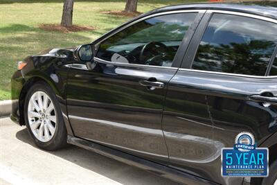 2020 Toyota Camry LE LOADED 1 TX LADY OWNER FRESH TRADE IN NICE   - Photo 17 - Stafford, TX 77477