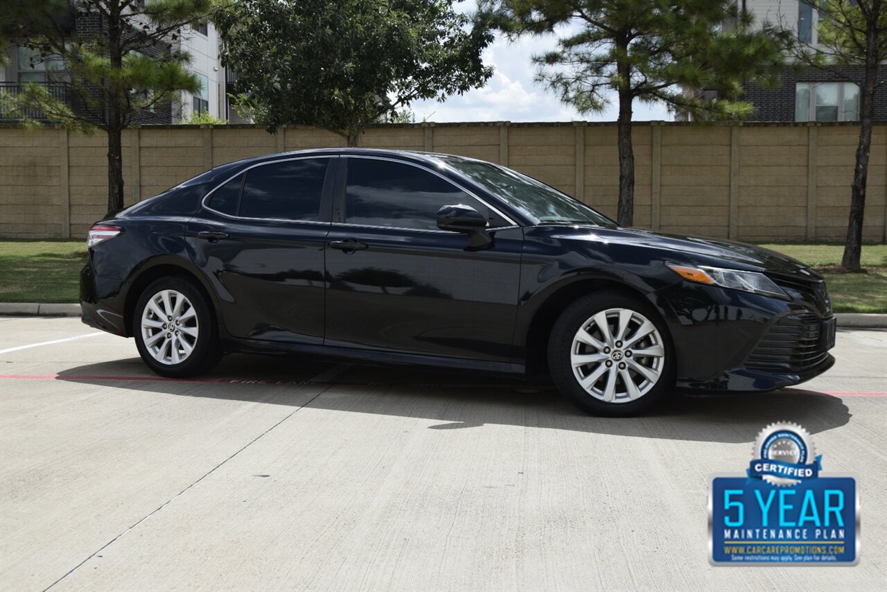 2020 Toyota Camry LE LOADED 1 TX LADY OWNER FRESH TRADE IN NICE   - Photo 1 - Stafford, TX 77477