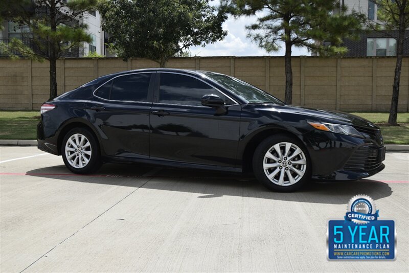 2020 Toyota Camry LE LOADED 1 TX LADY OWNER FRESH TRADE IN NICE  