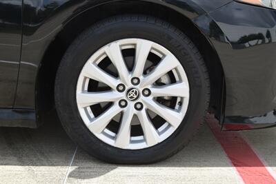 2020 Toyota Camry LE LOADED 1 TX LADY OWNER FRESH TRADE IN NICE   - Photo 39 - Stafford, TX 77477