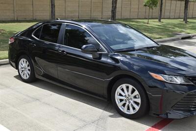 2020 Toyota Camry LE LOADED 1 TX LADY OWNER FRESH TRADE IN NICE   - Photo 6 - Stafford, TX 77477